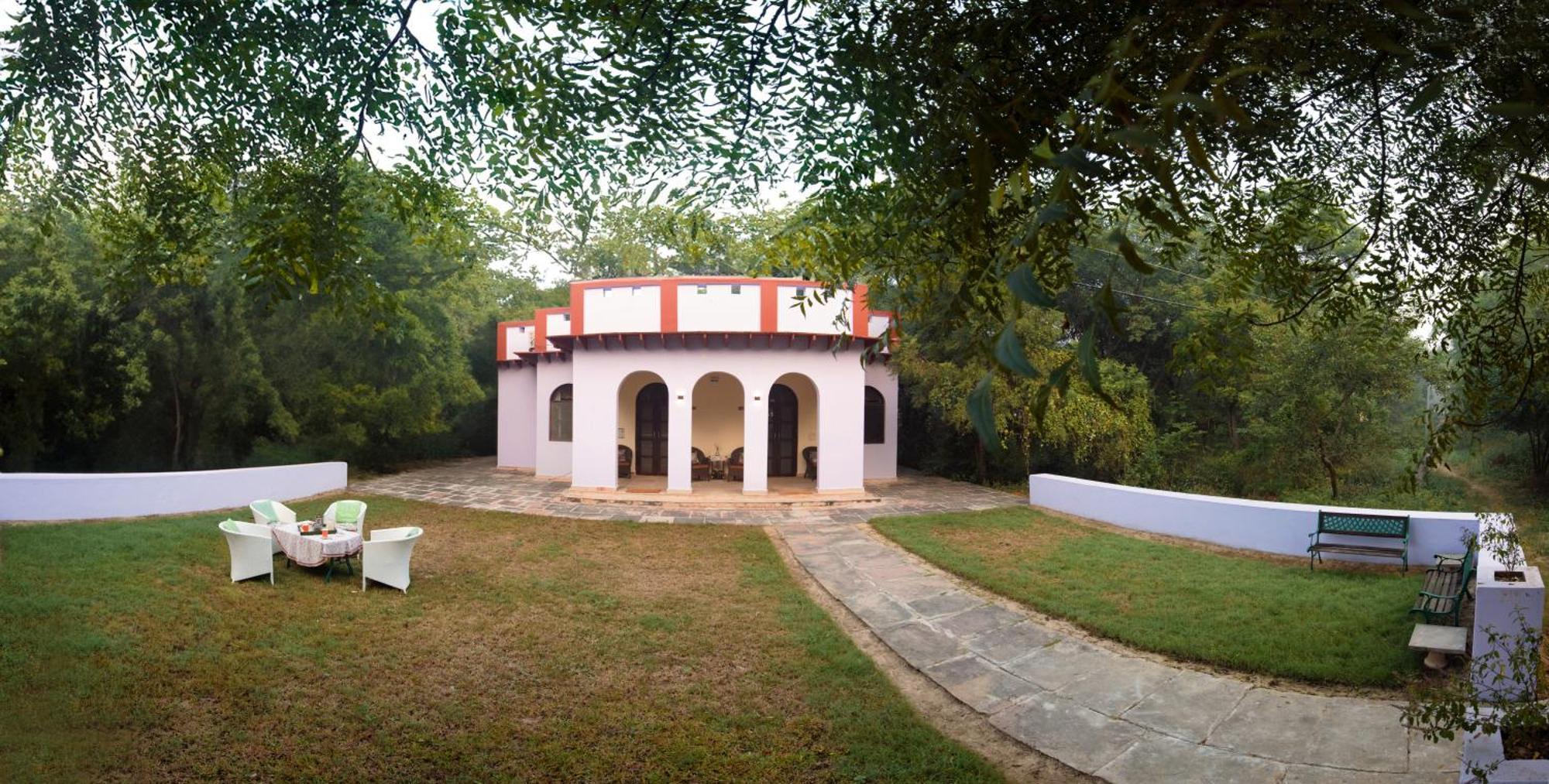 Mela Kothi - The Chambal Safari Lodge Bāh Екстериор снимка